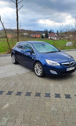 Opel Astra cena 21000 przebieg: 248365, rok produkcji 2009 z Miechów małe 211